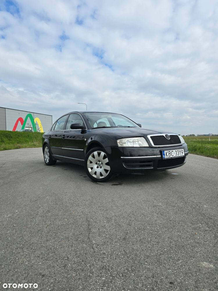 Skoda Superb 2.8 V6 Automatik Elegance - 23