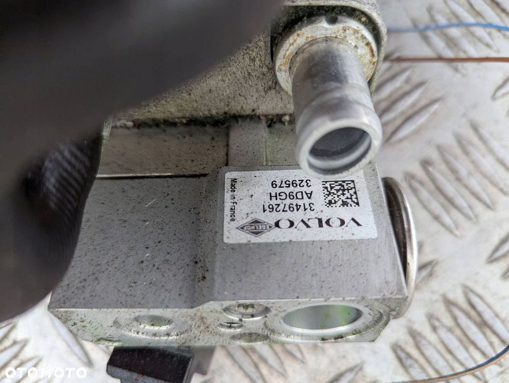 Volvo V60 2019-2025 2.0 T8 Zawór przewód klimatyzacji - 4