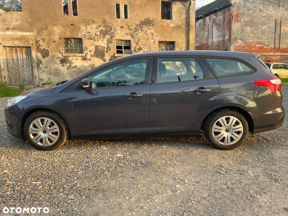 Ford Focus 1.6 TDCi DPF Champions Edition - 10