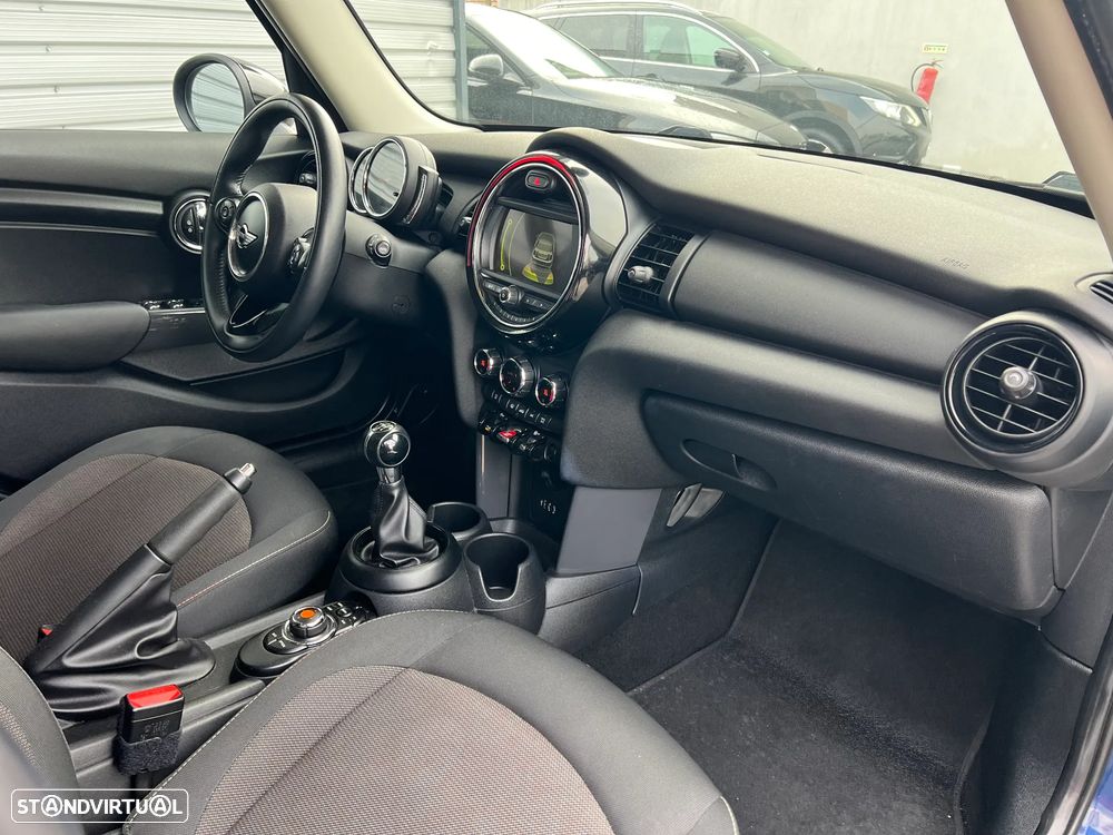 MINI 5 Portas One D - 15