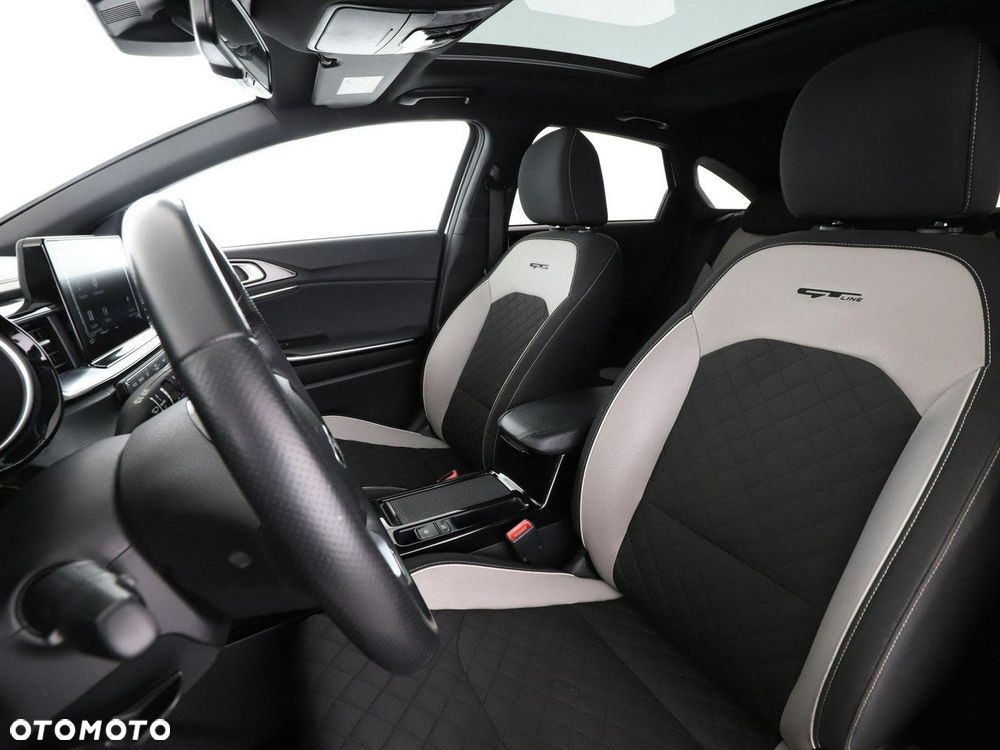 Kia ProCeed 1.4 T-GDI GT Line - 14