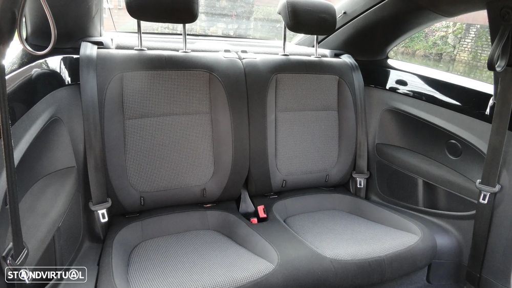VW New Beetle 1.2 TSi Design - 12