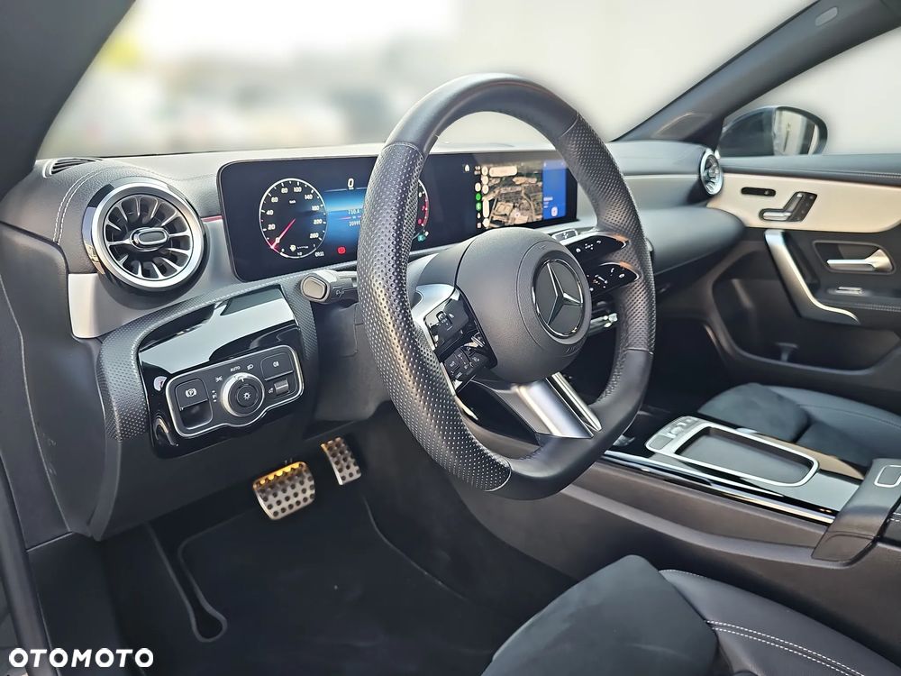 Mercedes-Benz CLA 200 7G-DCT AMG Line Advanced Plus - 9