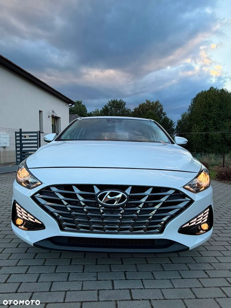 Hyundai i30 1.5 DPI Comfort - 1