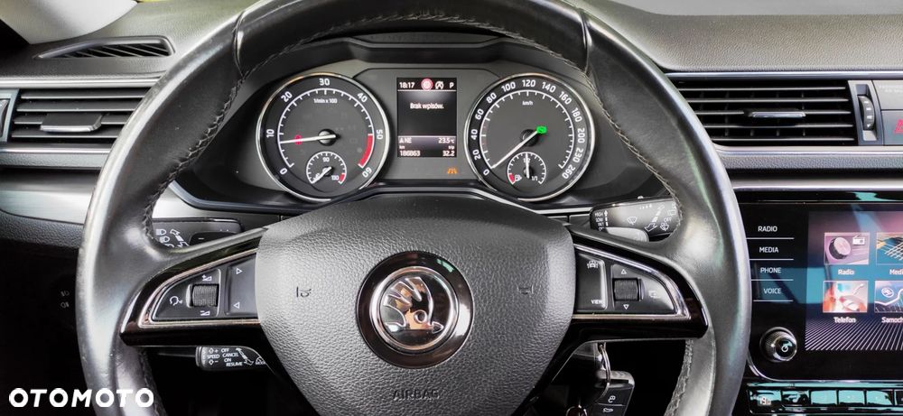 Skoda Superb 2.0 TDI DSG Ambition - 14