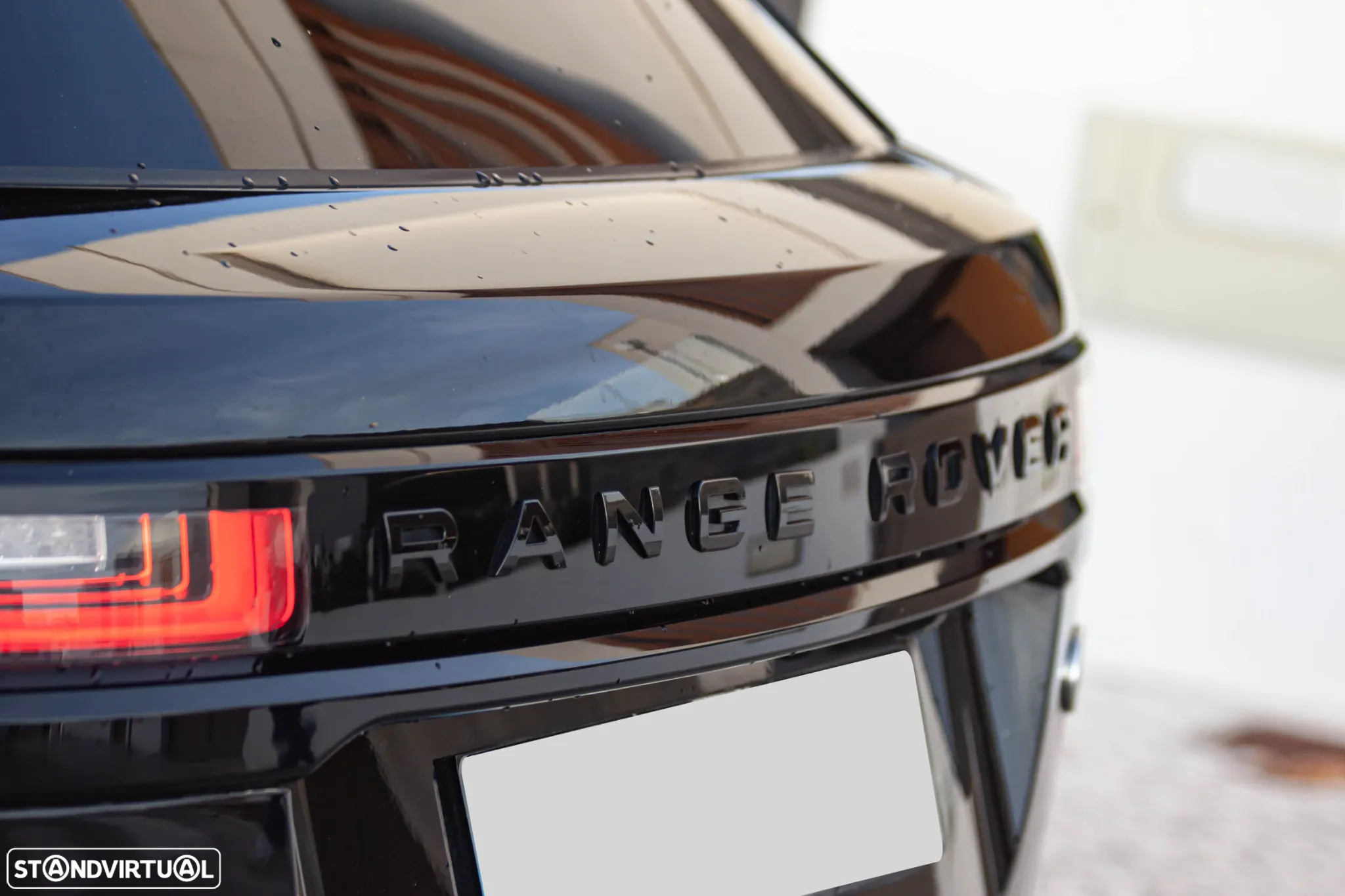 Land Rover Range Rover Velar 3.0 D R-Dynamic HSE - 17