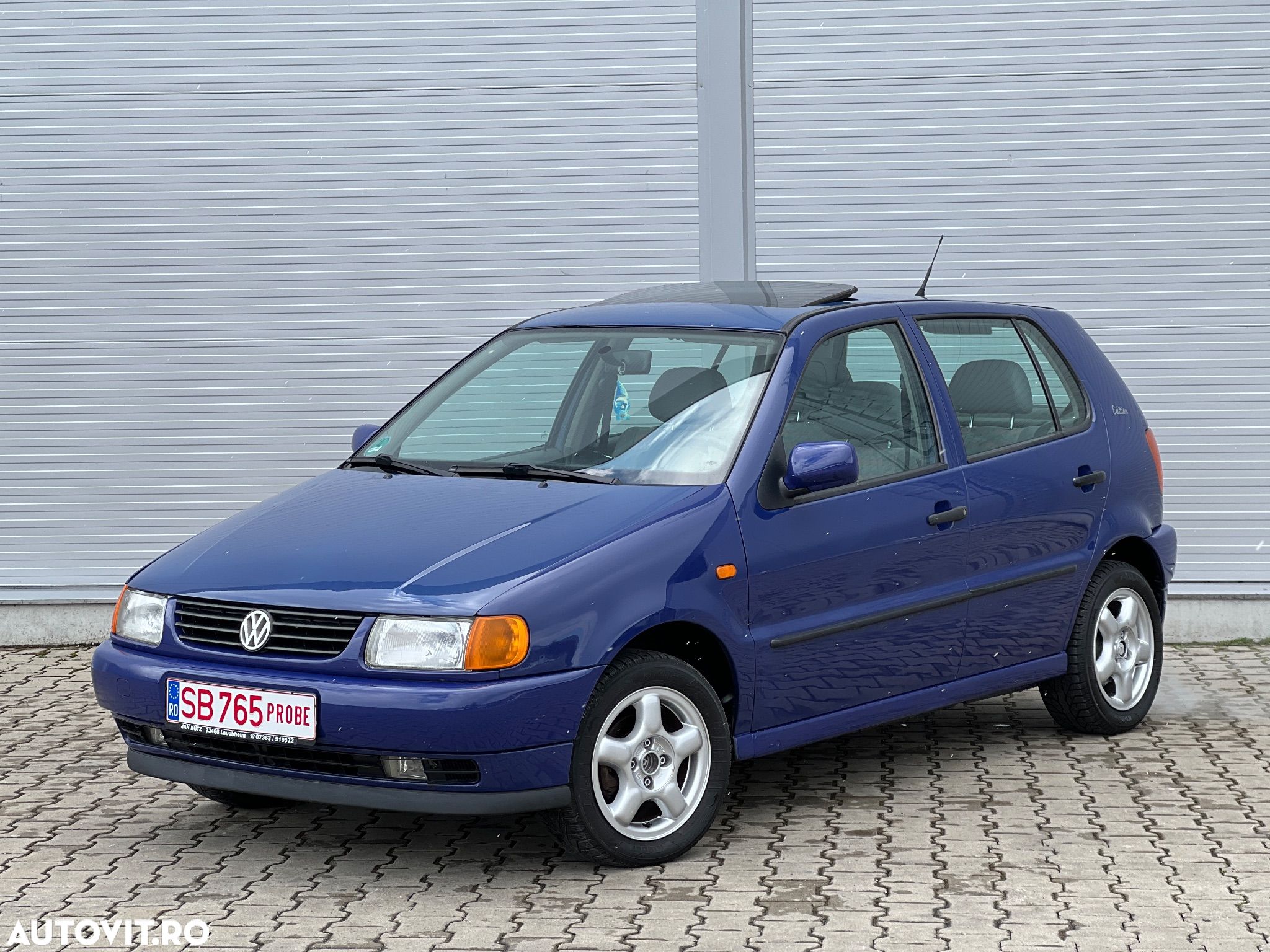 Volkswagen Polo - 1