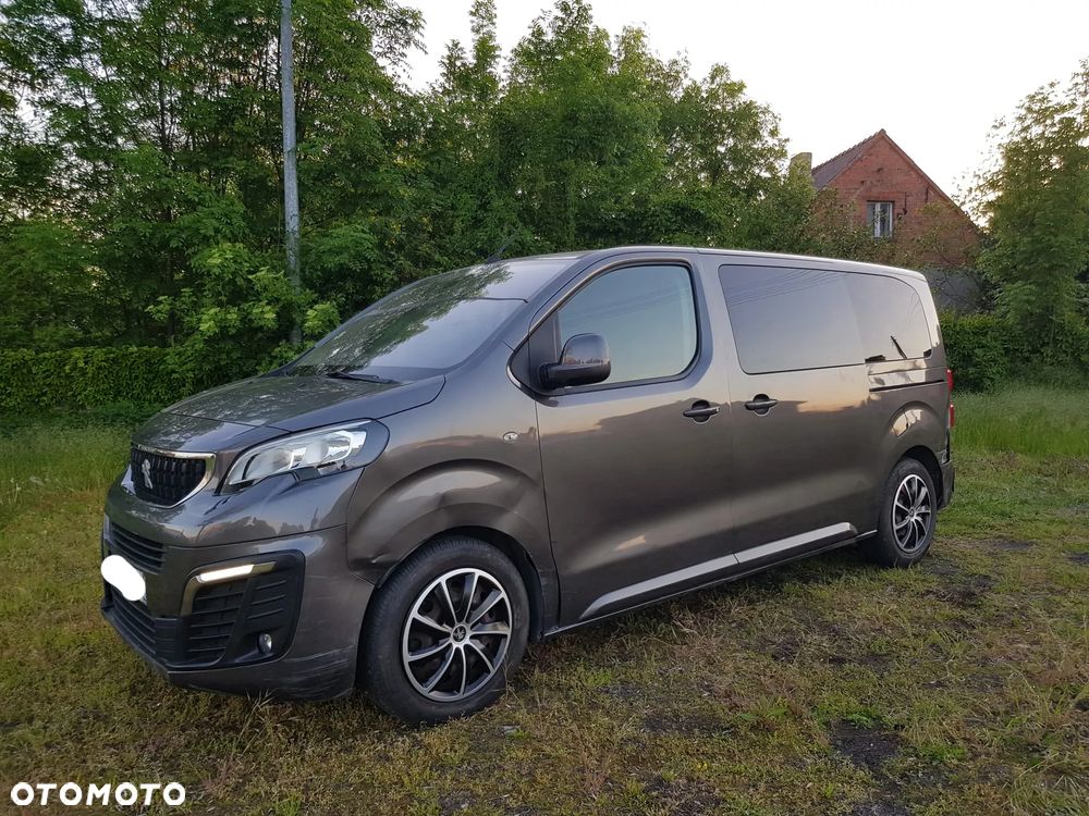 Peugeot Traveller - 29