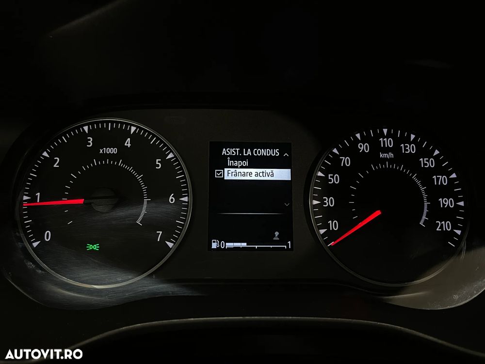 Dacia Logan TCe 90 Essential - 21