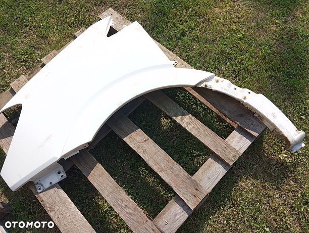 Błotnik lewy przedni Sprinter 906 2011r.