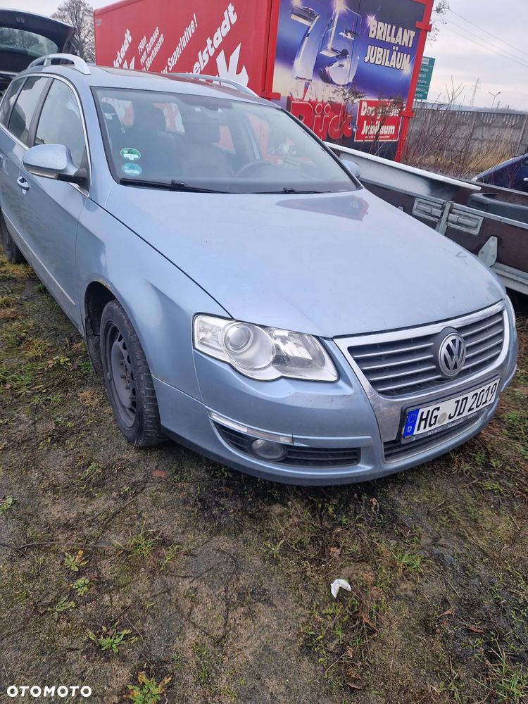 Volkswagen Passat 2.0 TDI DPF DSG Individual Chrom dunkel - 1