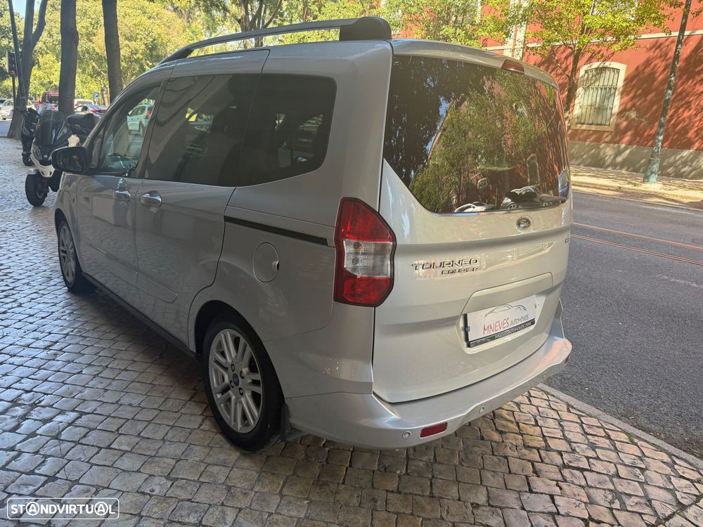Ford Tourneo Courier 1.0 EcoBoost Ambiente - 5
