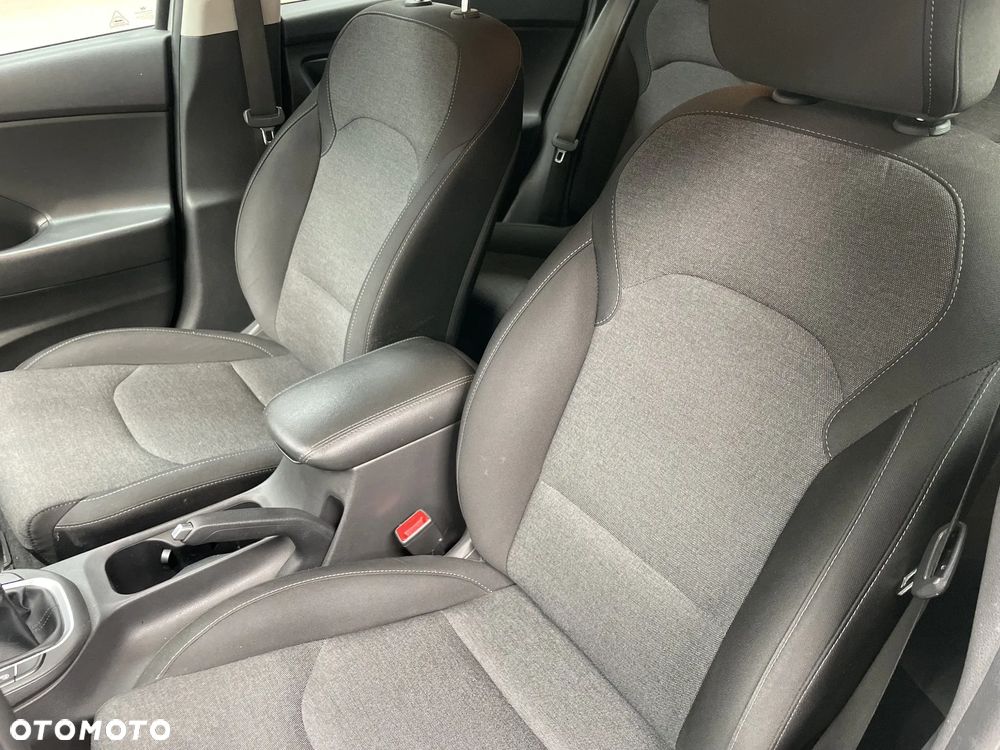 Hyundai i30 1.5 DPI Smart - 12