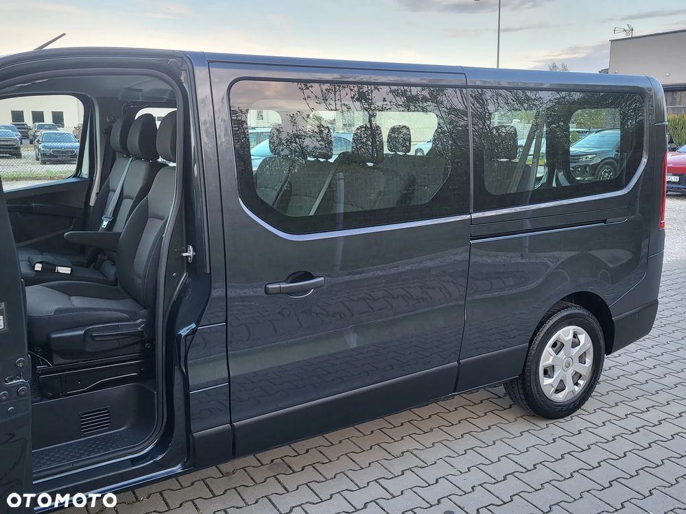 Renault Trafic - 12