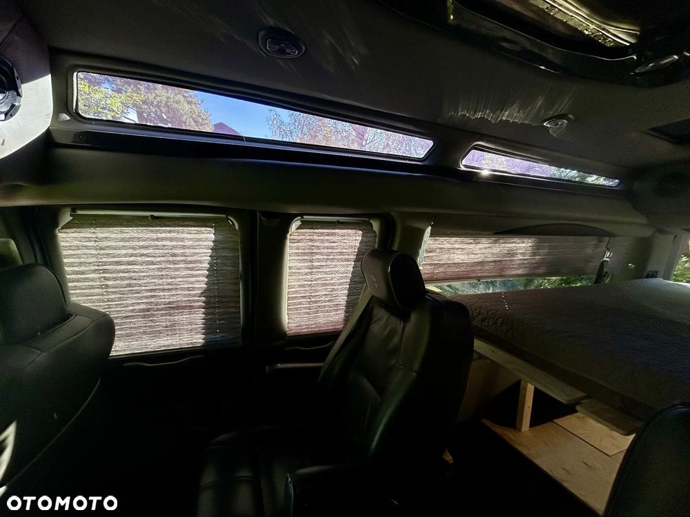 Chevrolet Express - 19