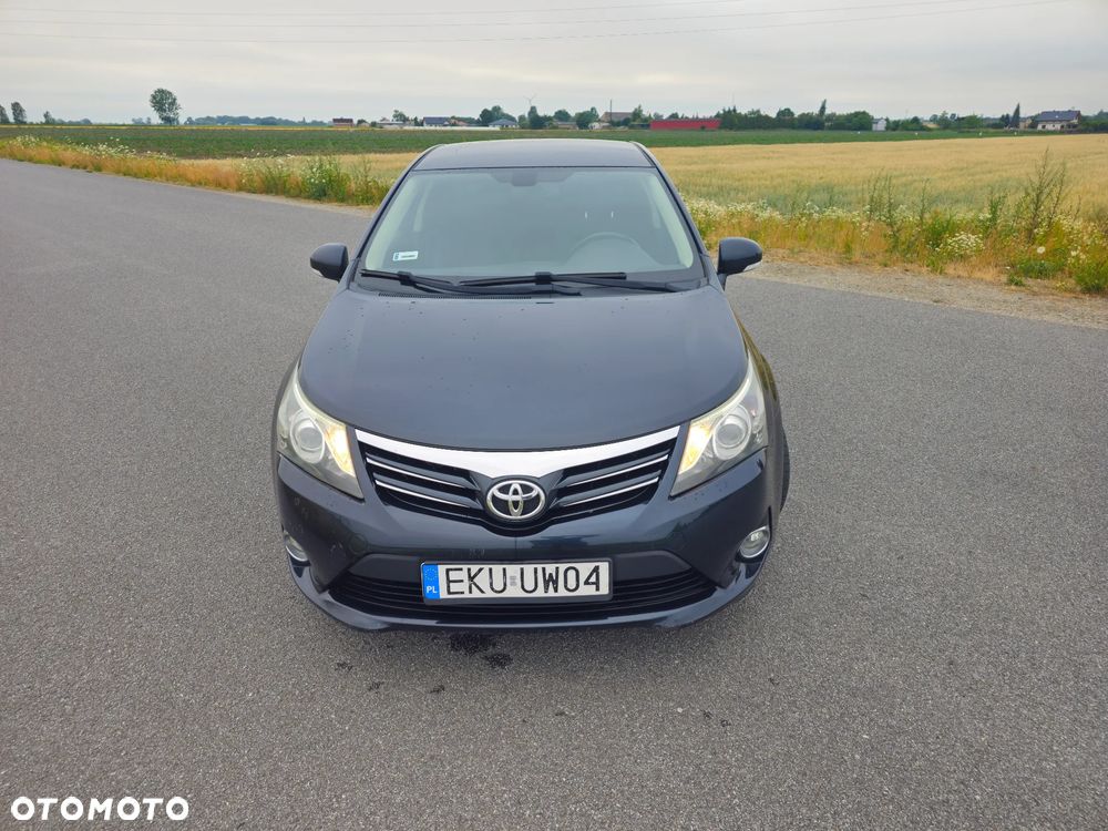 Toyota Avensis 1.8 Sol NAVI - 6