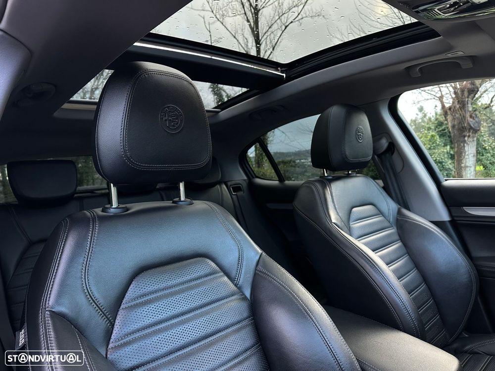 Alfa Romeo Stelvio 2.2 D Sprint AT8 - 26