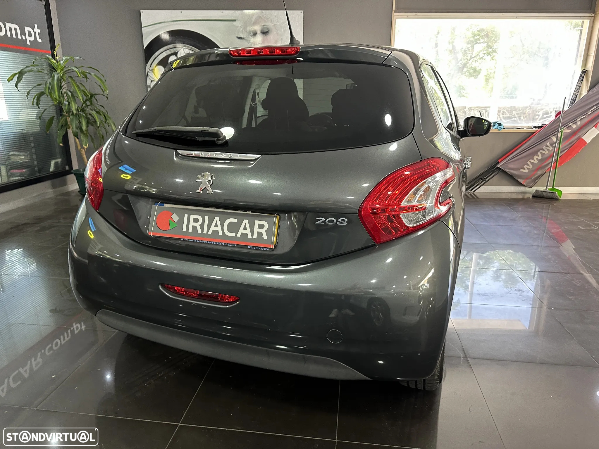 Peugeot 208 1.2 PureTech Style - 12