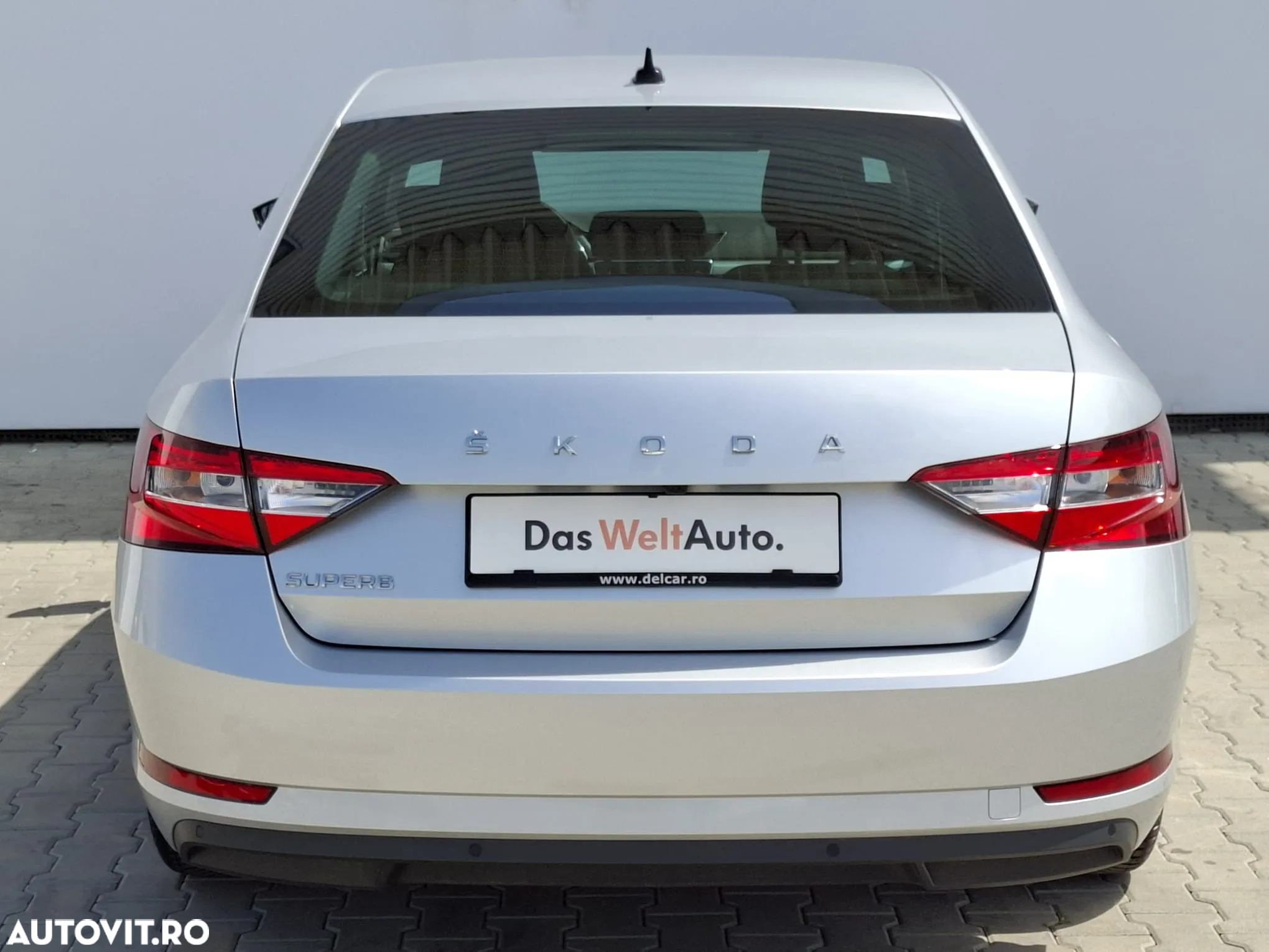 Skoda Superb 2.0 TDI DSG Ambition - 40