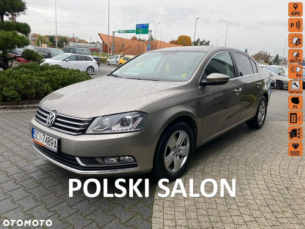 Volkswagen Passat - 1
