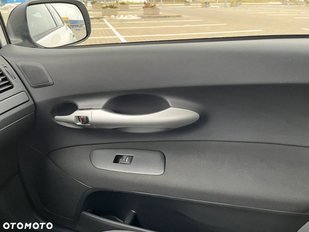 Toyota Auris 1.4 D-4D Terra EU5 - 17