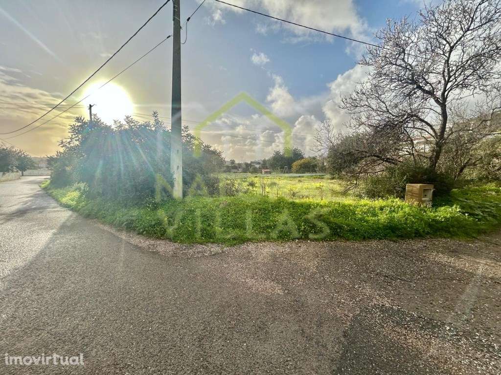 Lote de Terreno para Construção de Moradia T4 na zona de Loulé - Grande imagem: 5/8