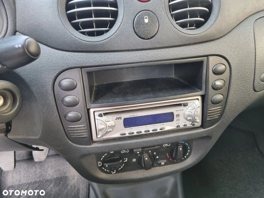 Citroën C2 1.1 SX Gold-Edition - 13