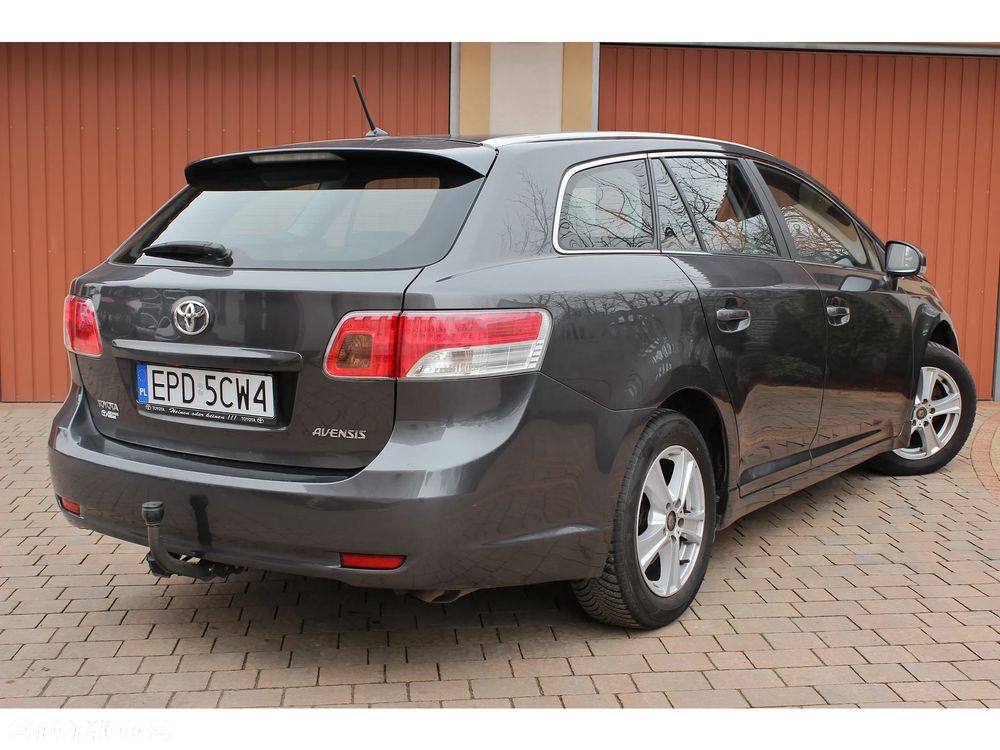 Toyota Avensis 1.8 Premium EU5 MS - 14