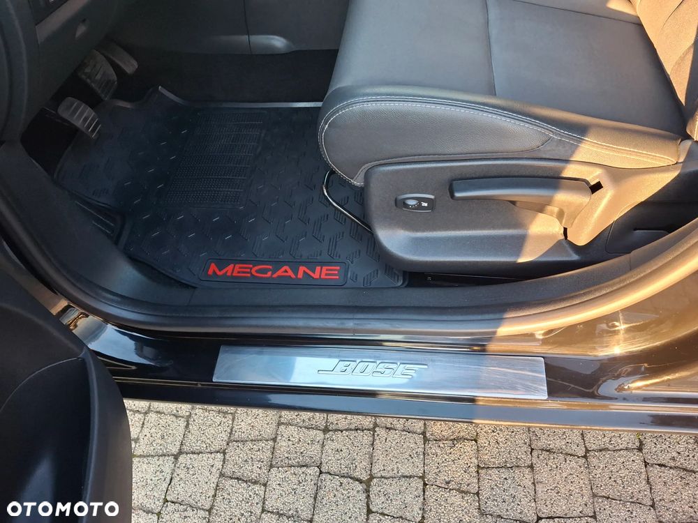 Renault Megane ENERGY TCe 115 Start & Stop Bose Edition - 14