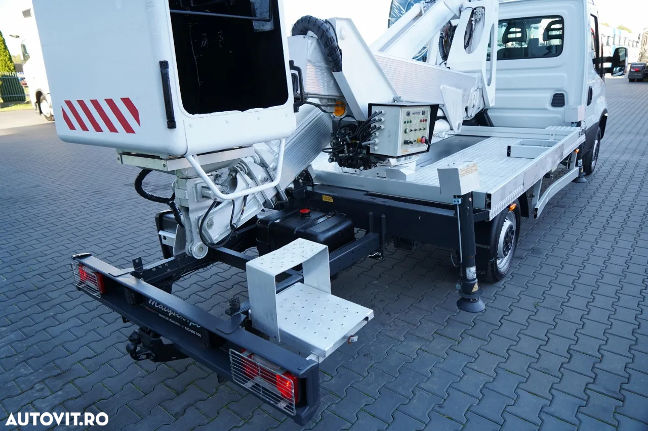 Iveco DAILY 35-120 / RIDICARE 20 METRI / 4 STABILIZATOARE / MANUALĂ / 2017 - 21