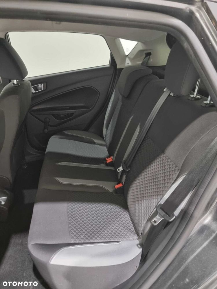 Ford Fiesta - 16