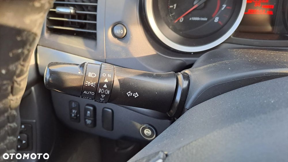 Mitsubishi Lancer 1.6 ClearTec Invite - 11