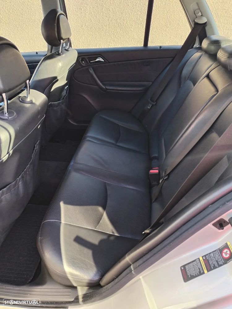 Mercedes-Benz C 220 - 6