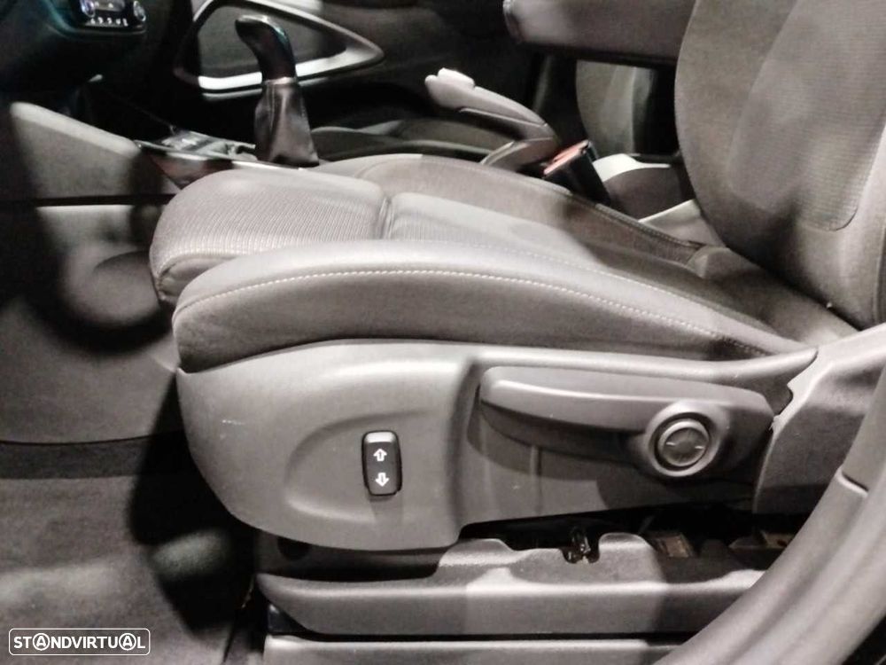 Opel Crossland 1.2 T Business Edition - 22