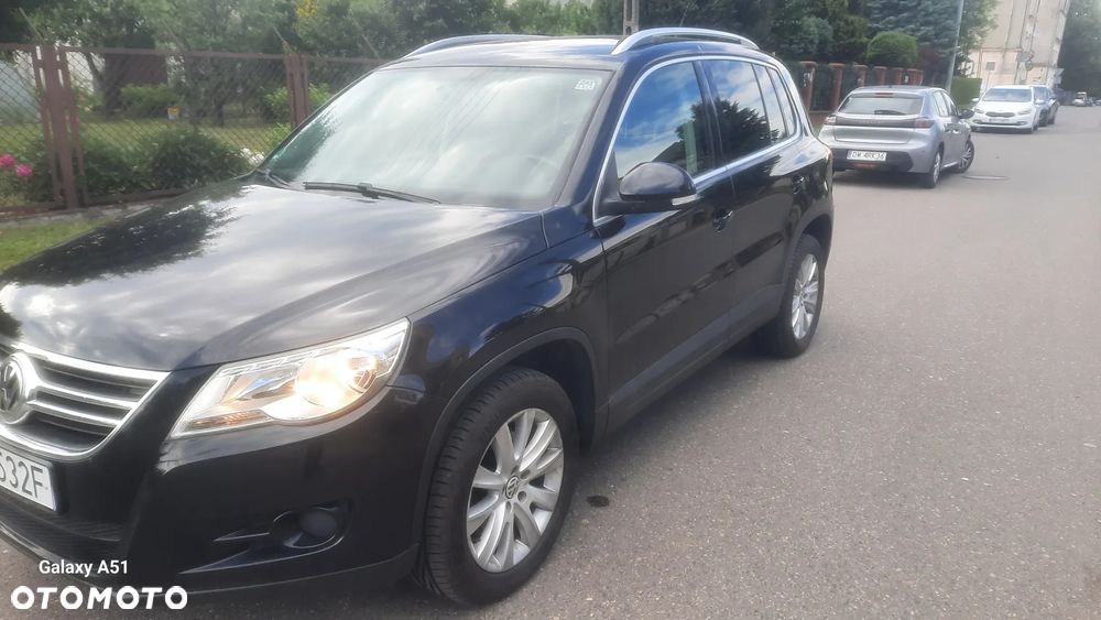 Volkswagen Tiguan - 2