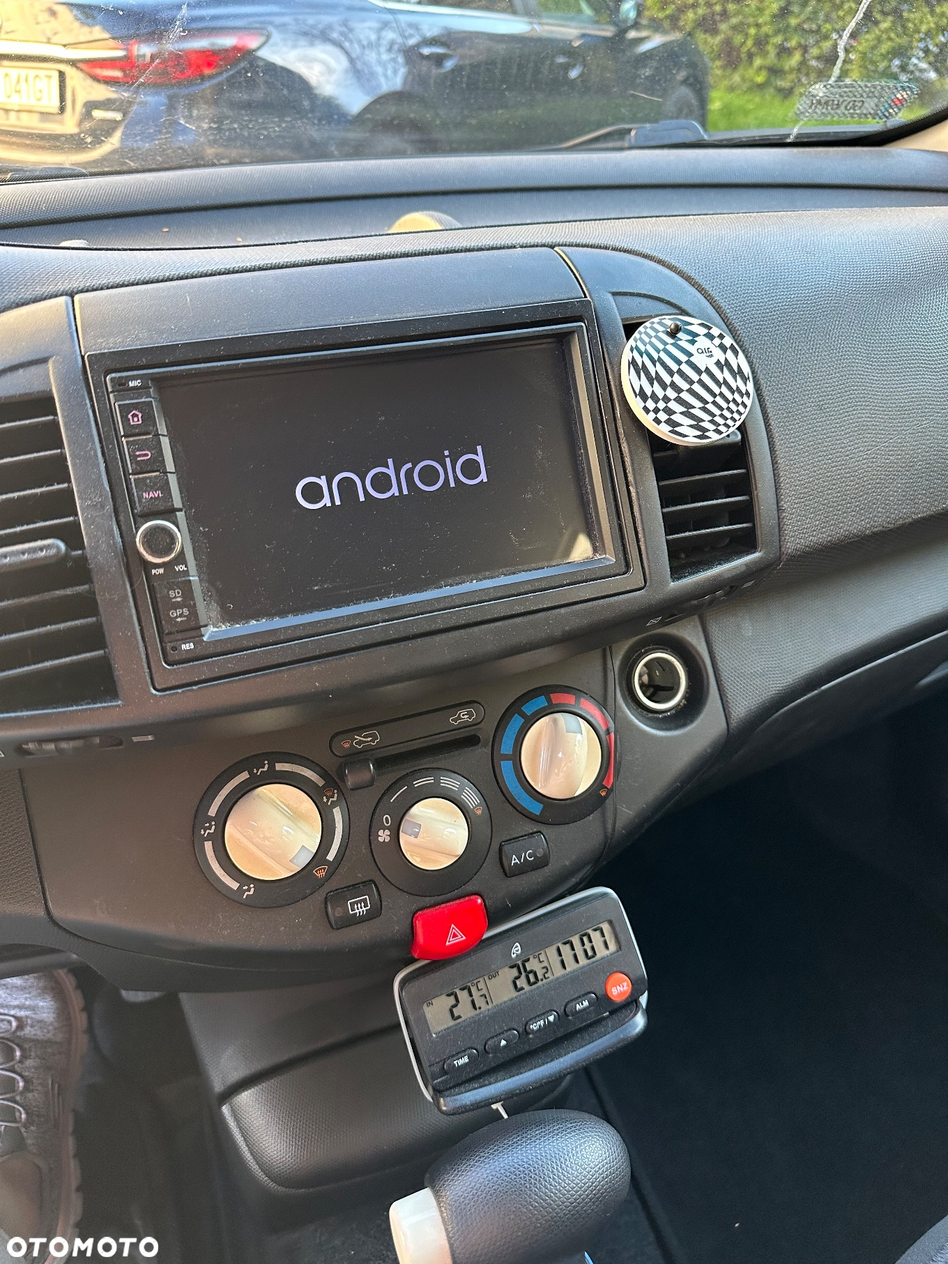 Nissan Micra - 5
