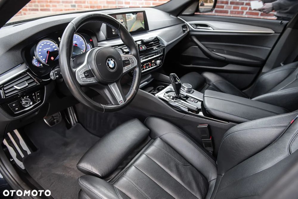 BMW Seria 5 520d M Sport Edition - 15