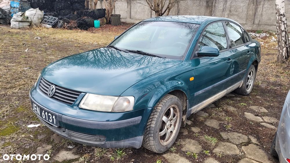 Volkswagen Passat 1.8 - 2
