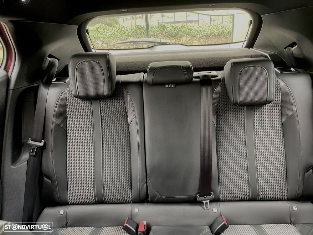 Peugeot e-2008 GT Pack - 10