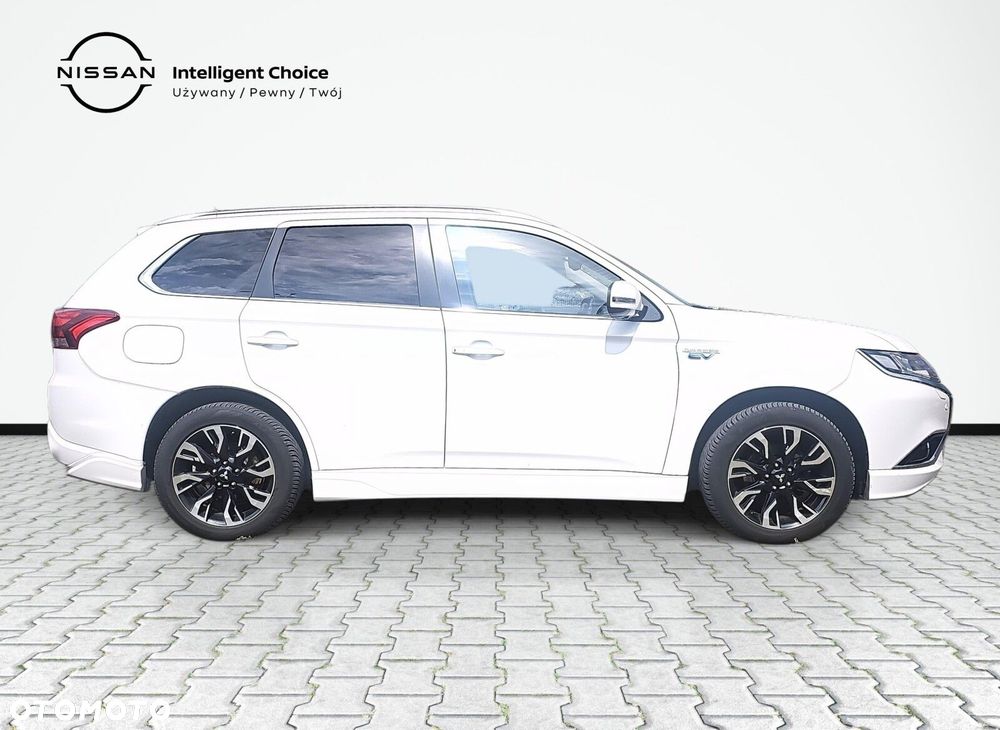 Mitsubishi Outlander - 5