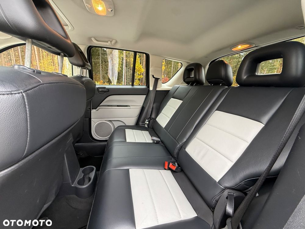 Jeep Compass - 27