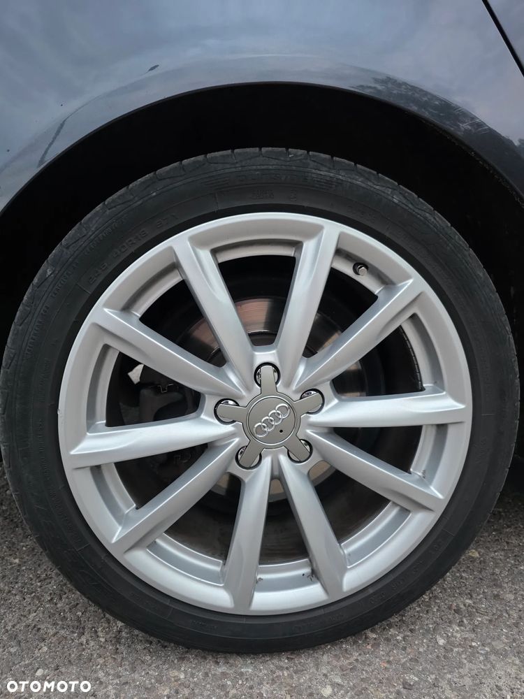 Audi A6 Avant 2.0 TDI - 26