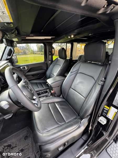 Jeep Wrangler - 5