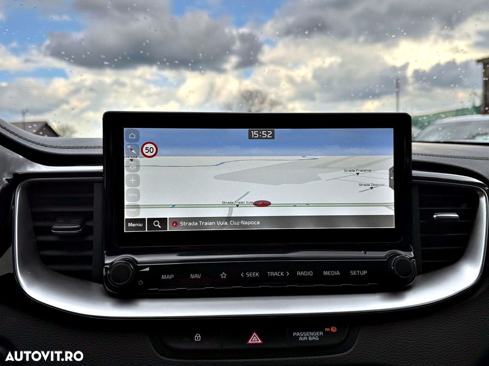 Kia Ceed 1.6 GDI DCT OPF Spirit - 11