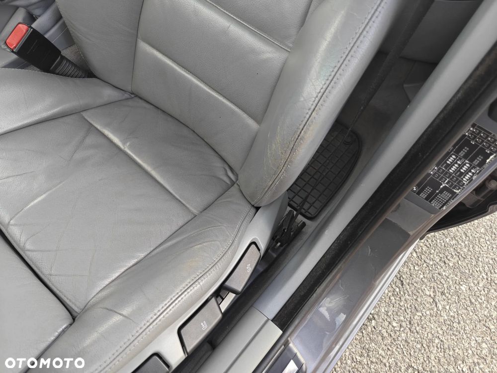 BMW Seria 3 325i - 20