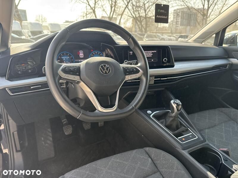 Volkswagen Golf - 10