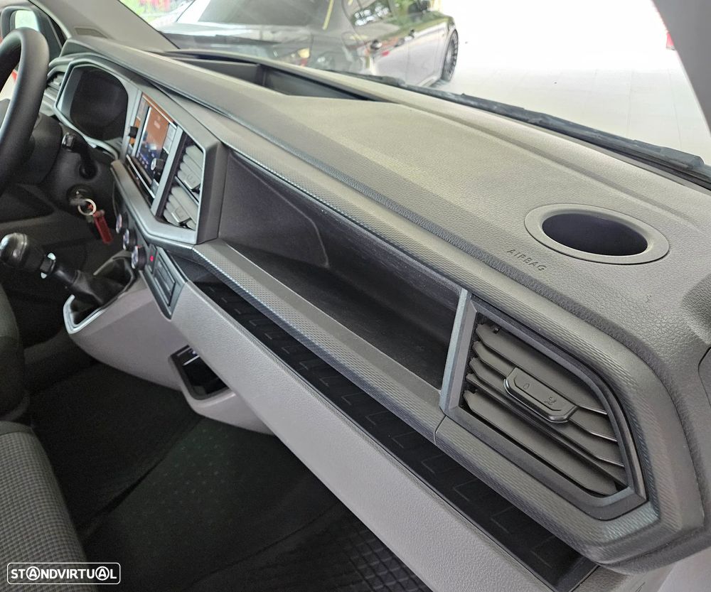 VW Transporter 2.0 TDi 150 L2H1 - 31