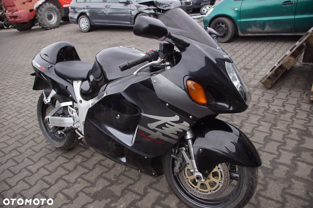 SKUP AUT 692324777 MOTOCYKLI MASZYN ROLNICZYCH BUDOWLANYCH AUT OSOBOWYCH CIĘŻAROWY POJAZD NA CZĘŚCI SUZUKI GSX 1300R HAYABUSA 1999 STACJA DEMONTAŻU POJAZDÓW AUTOSTROISZ LIPNO BOREK 14A SZROT ZŁOMOWANIE ZŁOMOWISKO - 10