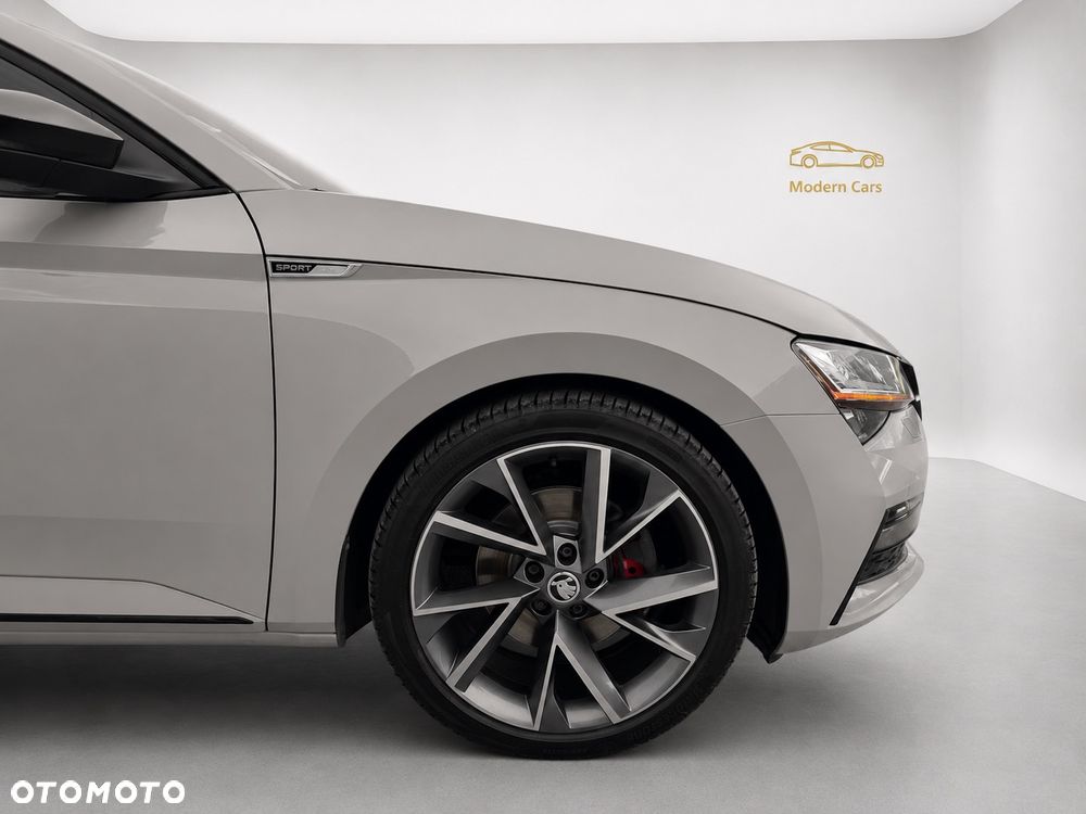 Skoda Superb 2.0 TDI 4x4 DSG Sportline - 9