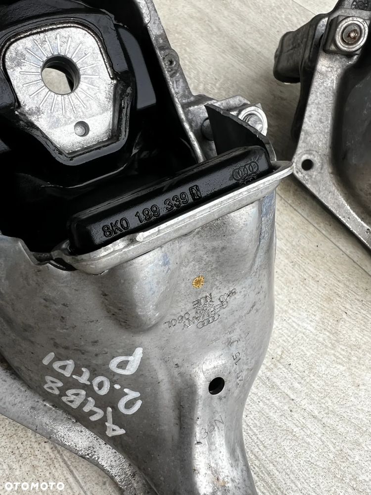 Poduszka silnika lewa prawa Audi A4 8K A5 FL A6 4G 8R0199381B - 2
